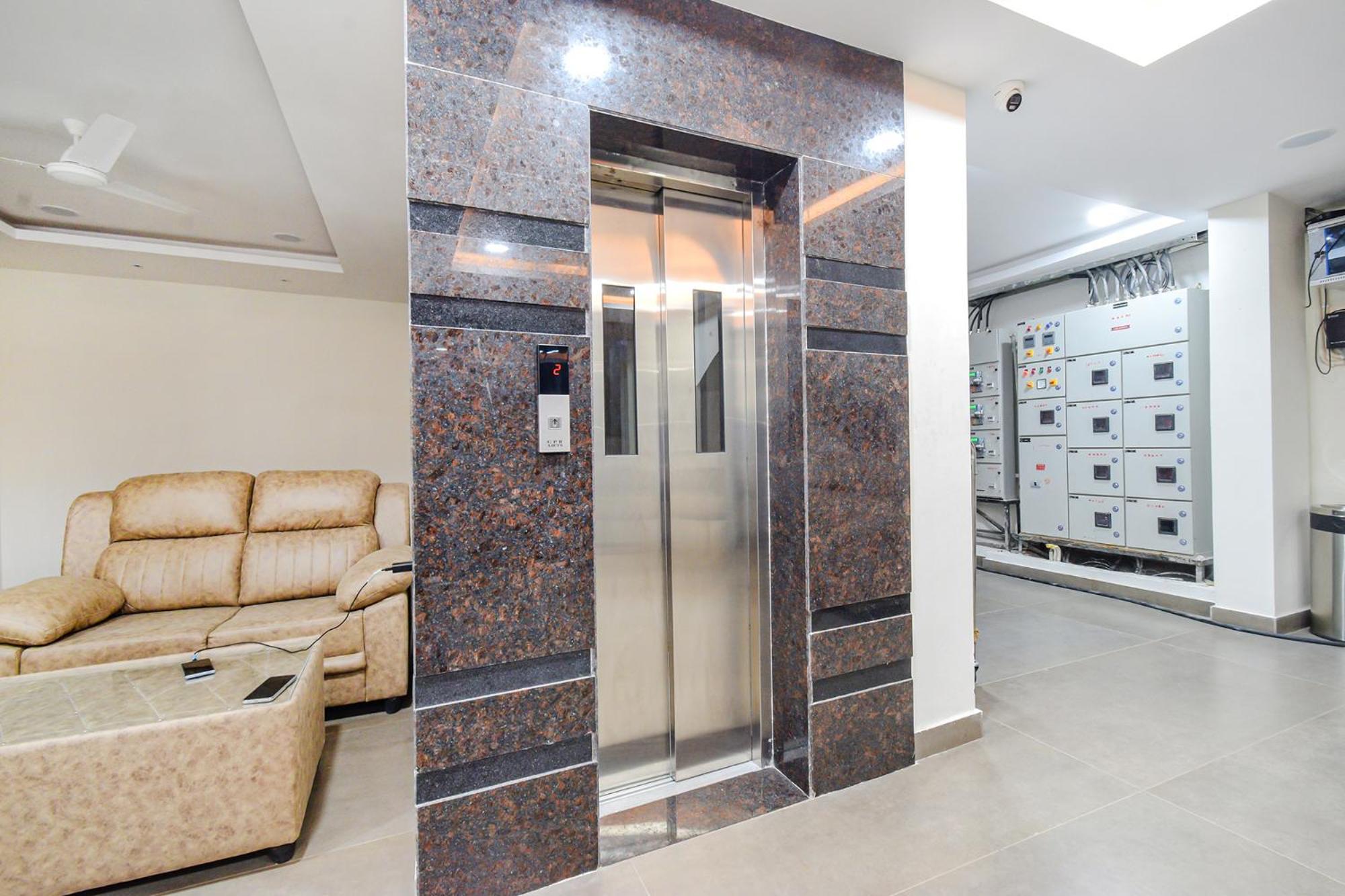 Fabhotel Seri - Nr Kims Hospital, Gachibowli 海得拉巴 外观 照片