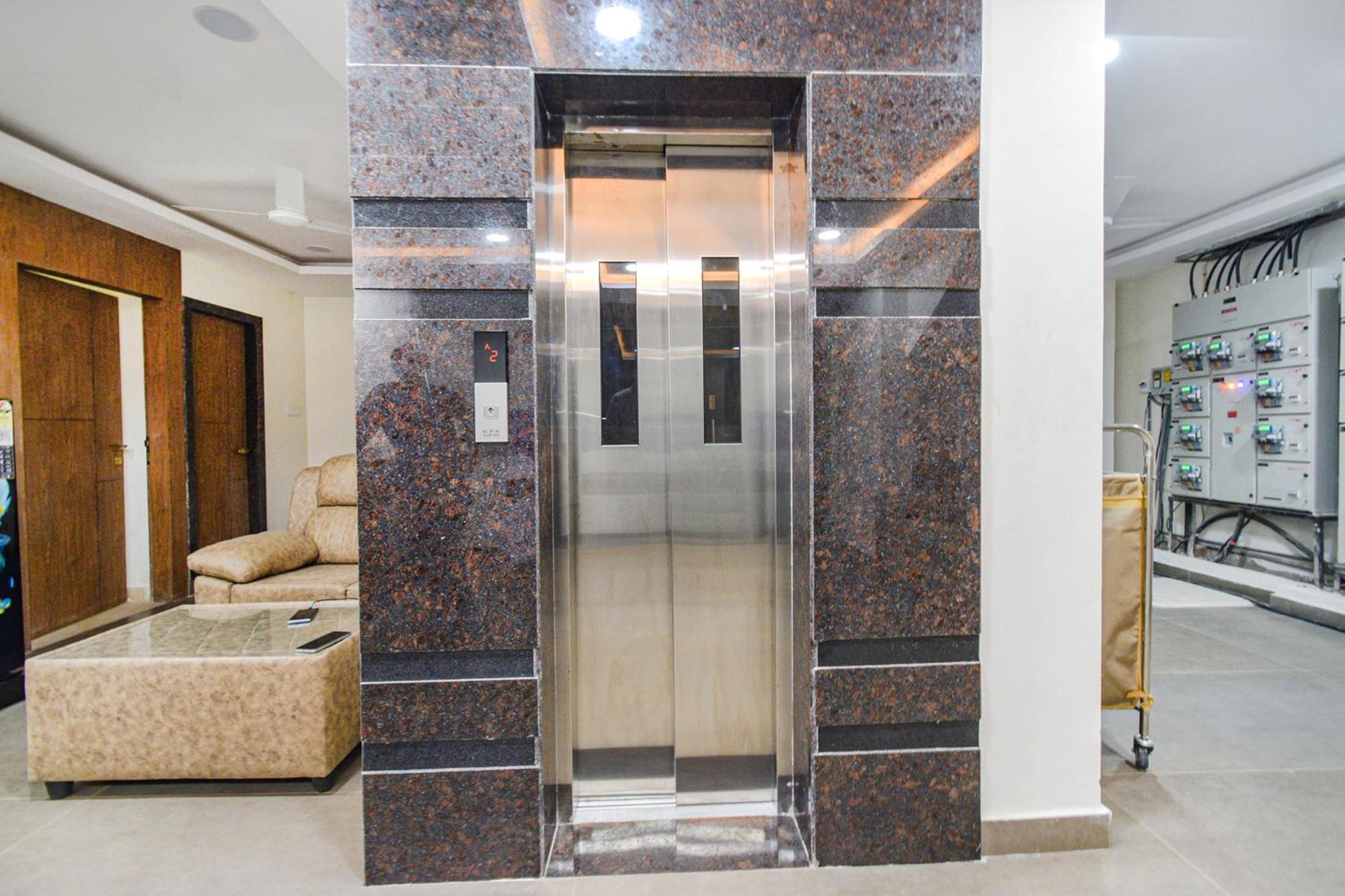 Fabhotel Seri - Nr Kims Hospital, Gachibowli 海得拉巴 外观 照片