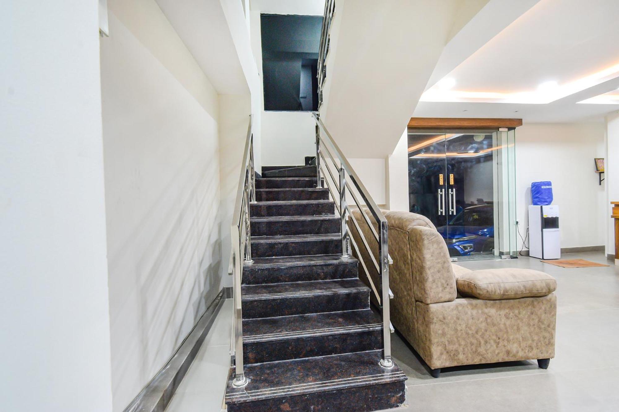 Fabhotel Seri - Nr Kims Hospital, Gachibowli 海得拉巴 外观 照片